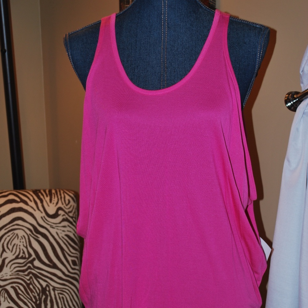 NWT FABLETICS Barbados Muscle Tank in pink